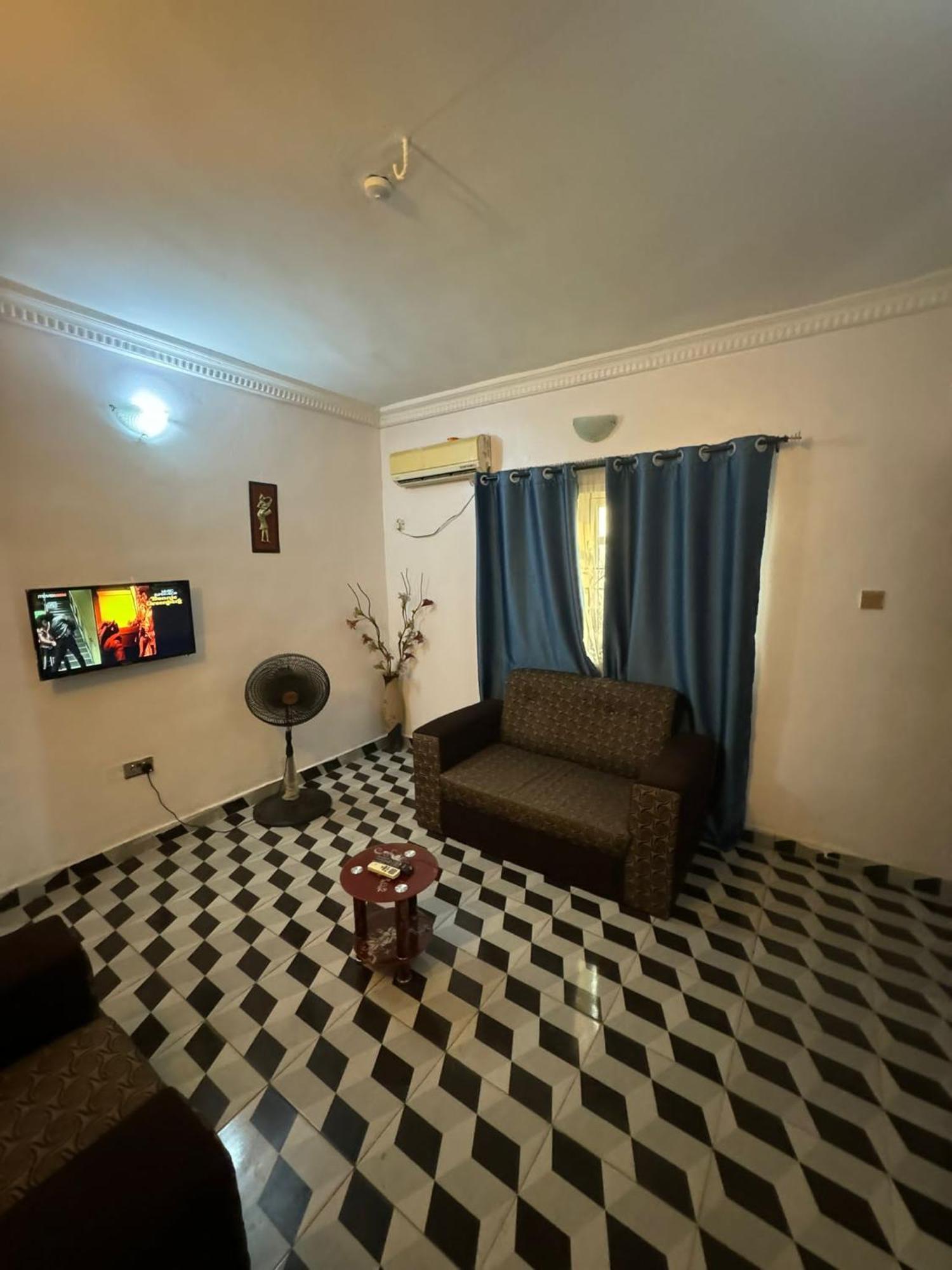 Apartmentfunkytee Ikorodu Eksteriør billede